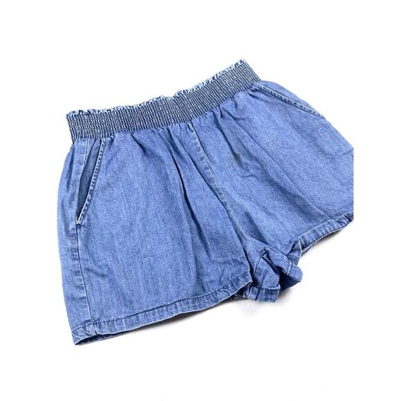 Universal Thread Pull-On Chambray Shorts - Picture 3 of 5